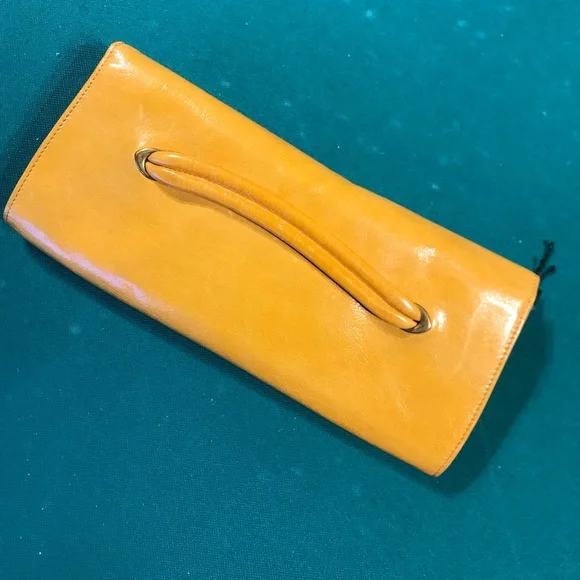 Authentic “Hobo” gold patent leather clutch purse/handbag is 100% New & unused - Picture 4 of 9
